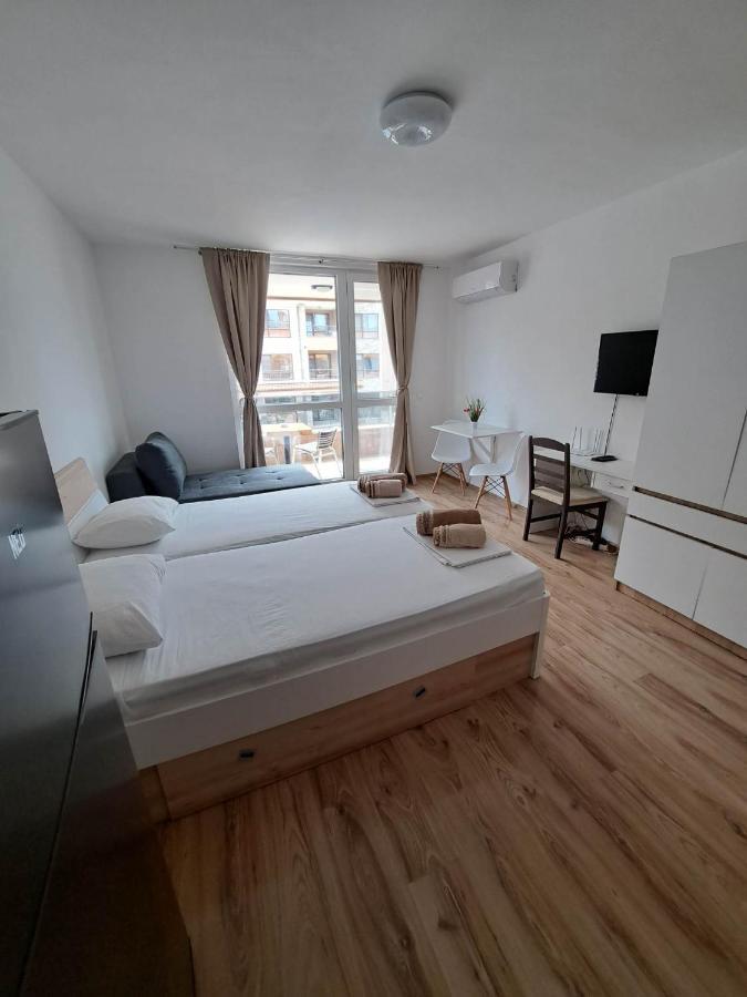 Апартаменти За Гости "Екатерина" Guest Apartments "Ekaterina" Burgas Stad Buitenkant foto